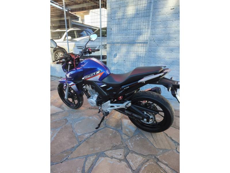 HONDA - CB 250F TWISTER - 2022/2022 - Azul - R$ 22.900,00