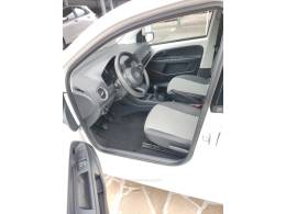 VOLKSWAGEN - UP - 2014/2015 - Branca - R$ 40.900,00
