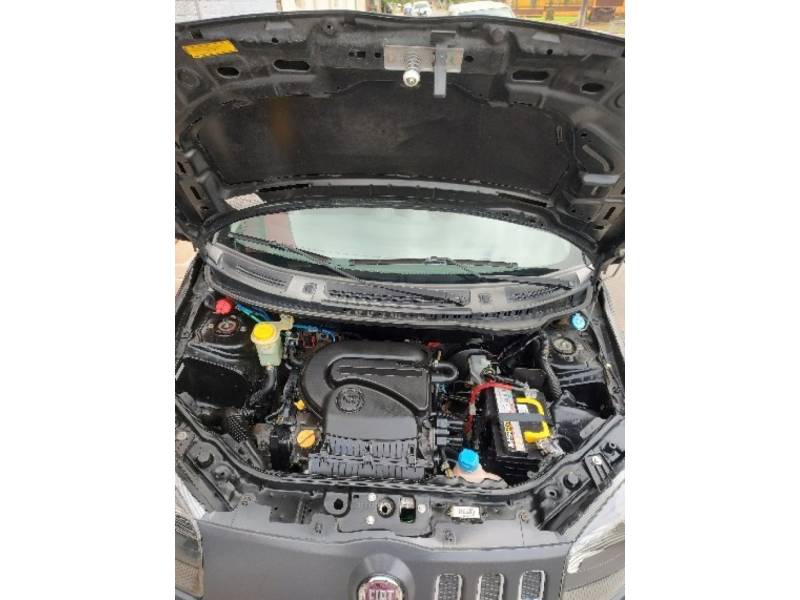 FIAT - UNO - 2012/2013 - Preta - R$ 35.900,00