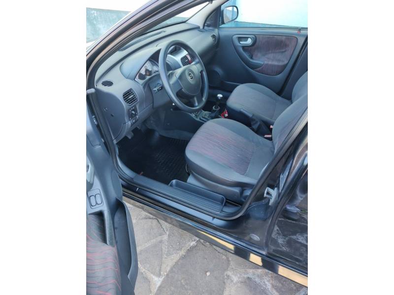 CHEVROLET - MONTANA - 2006/2006 - Preta - R$ 37.900,00