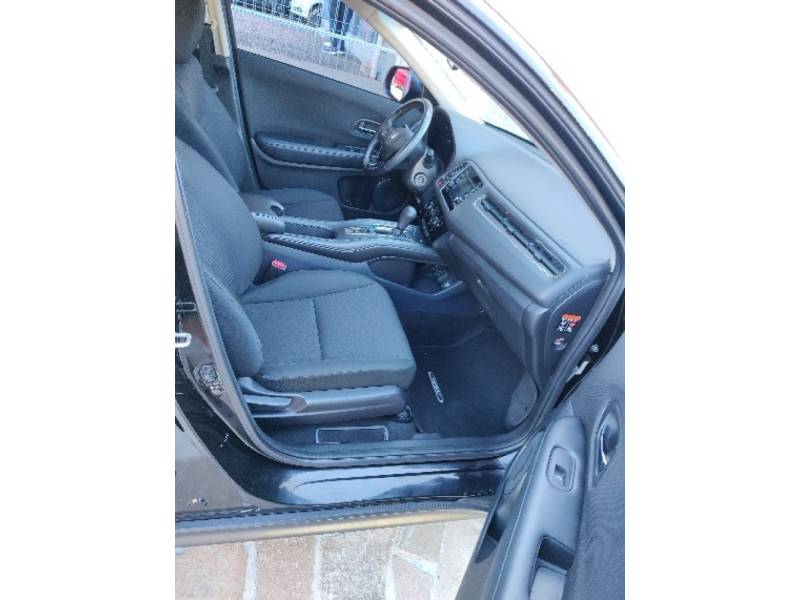 HONDA - HR-V - 2015/2016 - Preta - R$ 87.900,00