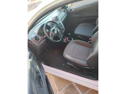 VOLKSWAGEN - SAVEIRO - 2011/2011 - Branca - R$ 42.900,00
