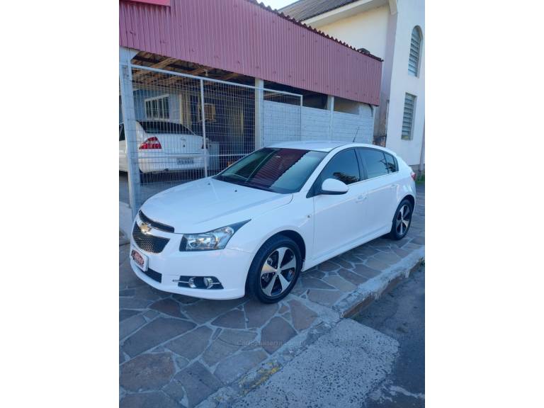CHEVROLET - CRUZE - 2013/2014 - Branca - R$ 62.900,00
