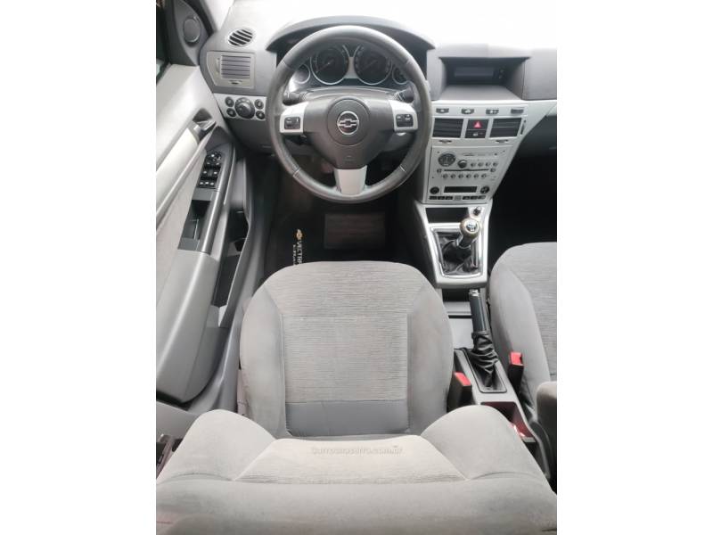 CHEVROLET - VECTRA - 2009/2010 - Preta - R$ 37.900,00