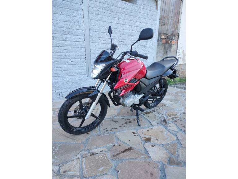 YAMAHA - FAZER - 2015/2015 - Vermelha - R$ 12.500,00
