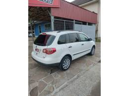 VOLKSWAGEN - SPACEFOX - 2009/2010 - Branca - R$ 35.900,00