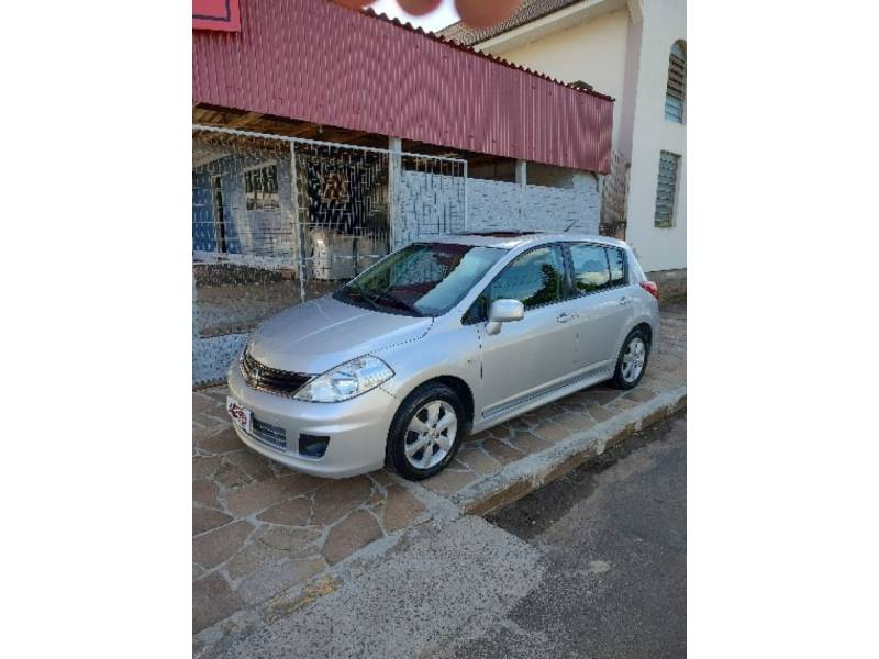 NISSAN - TIIDA - 2012/2014 - Prata - R$ 41.900,00