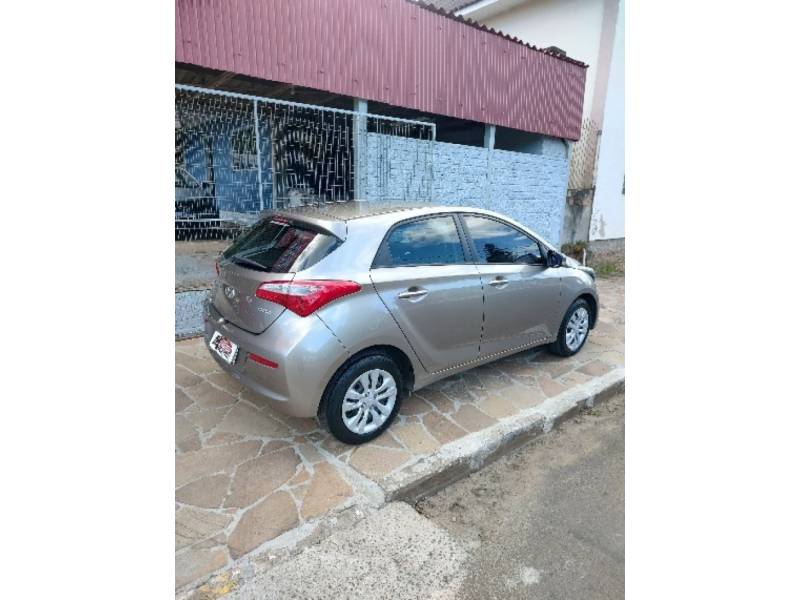 HYUNDAI - HB20 - 2016/2016 - Prata - R$ 59.900,00