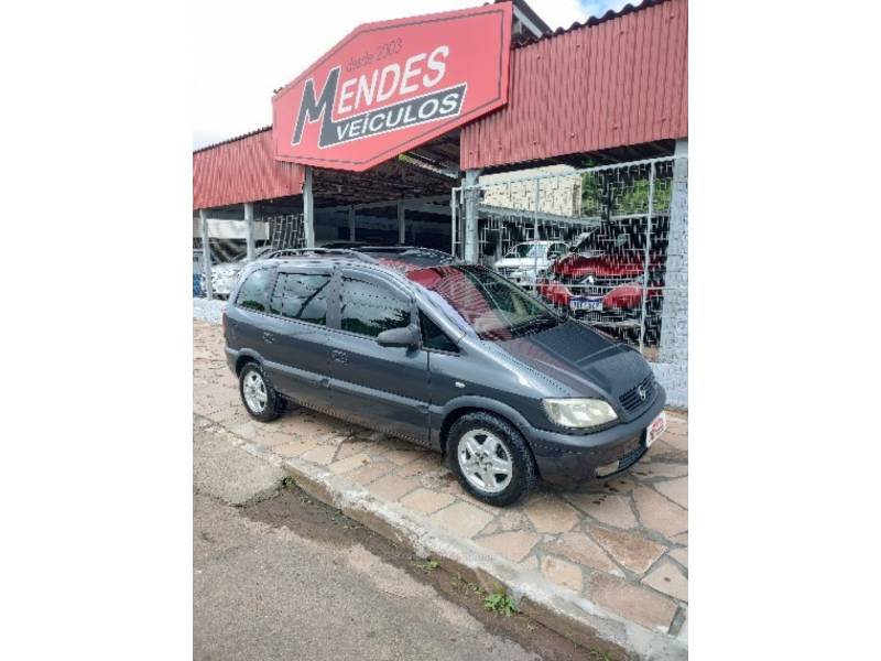 CHEVROLET - ZAFIRA - 2002/2002 - Cinza - R$ 17.900,00