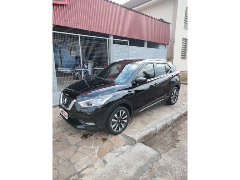 NISSAN - KICKS - 2018/2019 - Preta - R$ 89.900,00