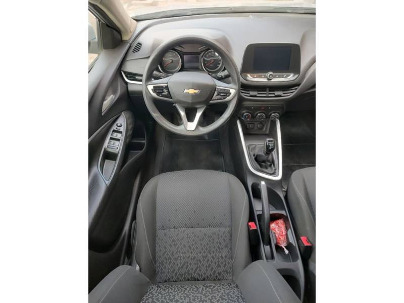 CHEVROLET - ONIX - 2020/2020 - Prata - R$ 68.900,00