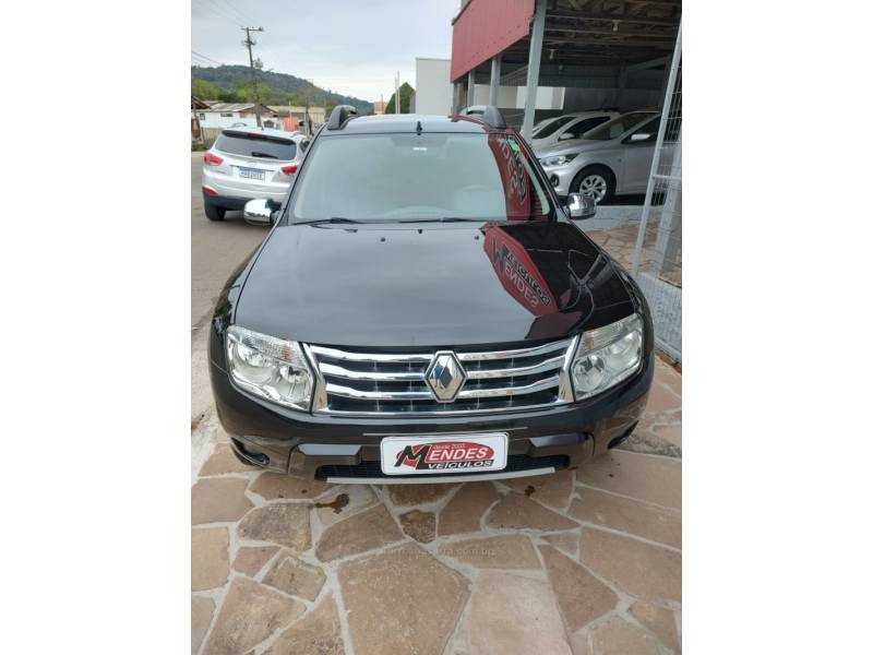 RENAULT - DUSTER - 2014/2015 - Preta - R$ 56.900,00