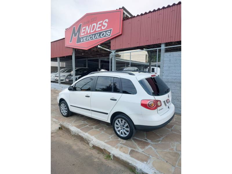 VOLKSWAGEN - SPACEFOX - 2009/2010 - Branca - R$ 35.900,00