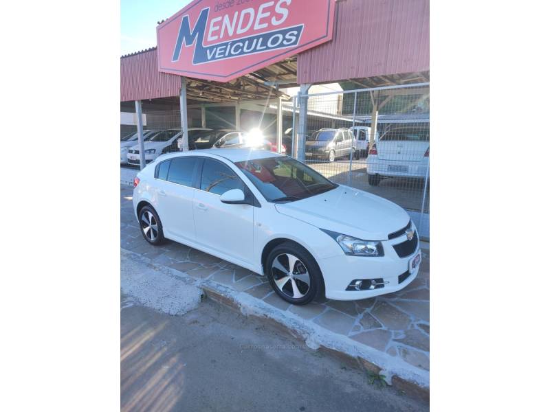 CHEVROLET - CRUZE - 2013/2014 - Branca - R$ 62.900,00