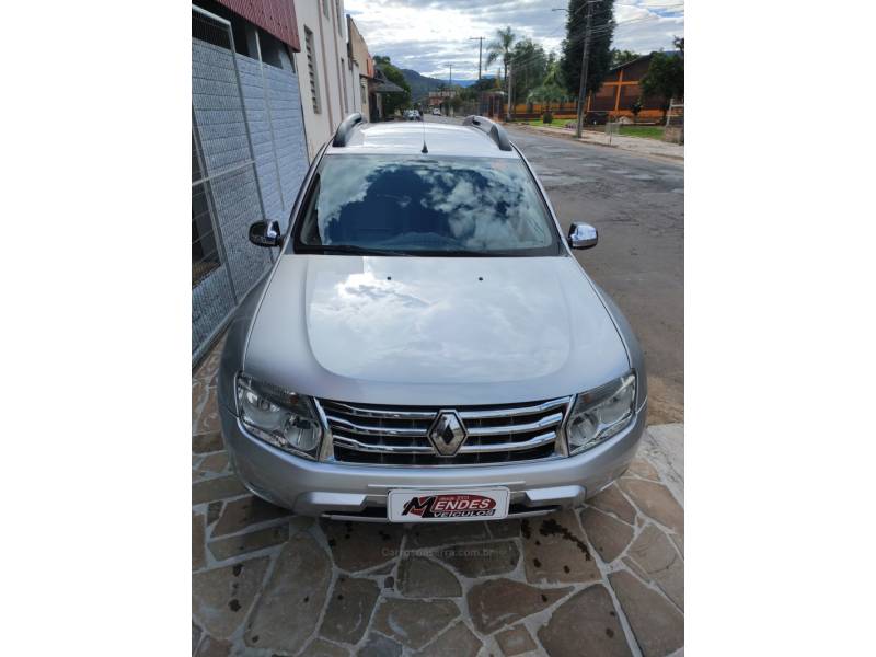 RENAULT - DUSTER - 2012/2013 - Prata - R$ 52.900,00