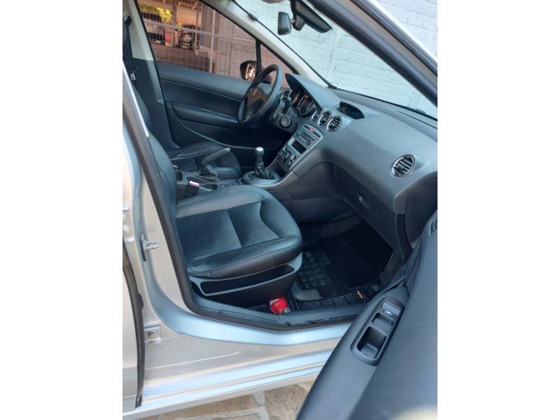 PEUGEOT - 308 - 2012/2013 - Prata - R$ 41.900,00