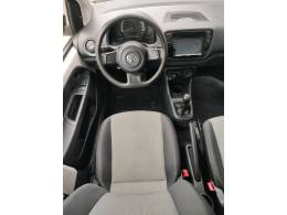 VOLKSWAGEN - UP - 2014/2015 - Branca - R$ 40.900,00