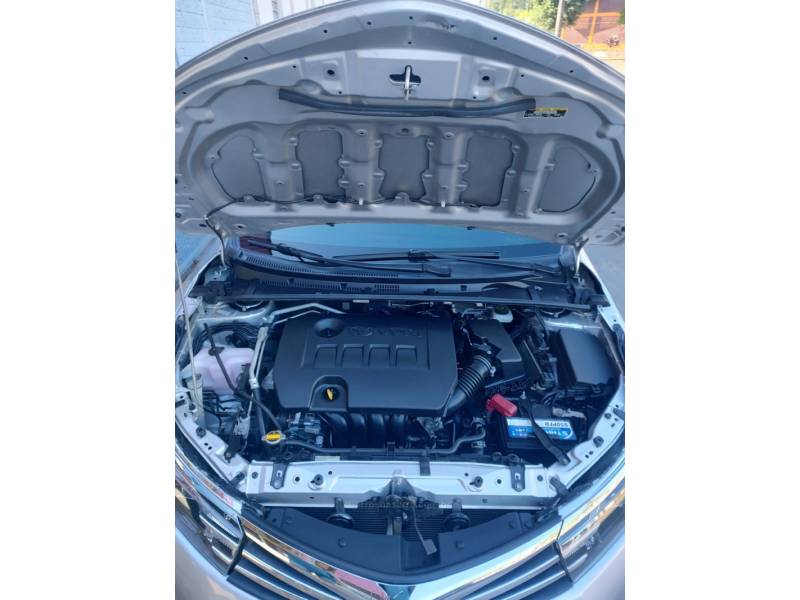 TOYOTA - COROLLA - 2017/2017 - Prata - R$ 85.900,00