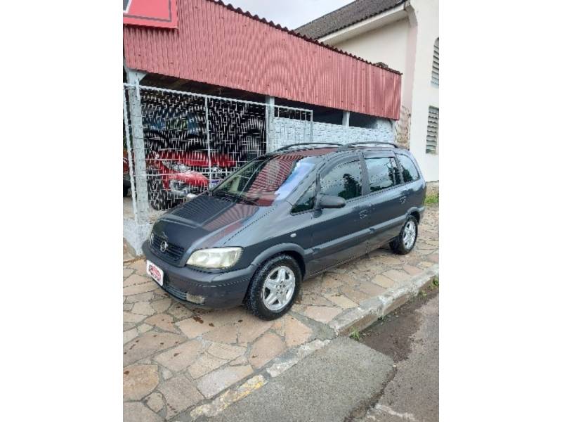 CHEVROLET - ZAFIRA - 2002/2002 - Cinza - R$ 17.900,00