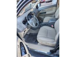 TOYOTA - HILUX SW4 - 2013/2013 - Azul - R$ 139.900,00